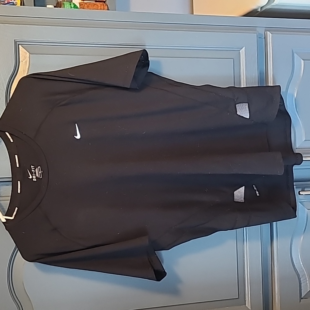 2 pc Nike tee shirts. One navy and white. Other black - Picture 2 of 16